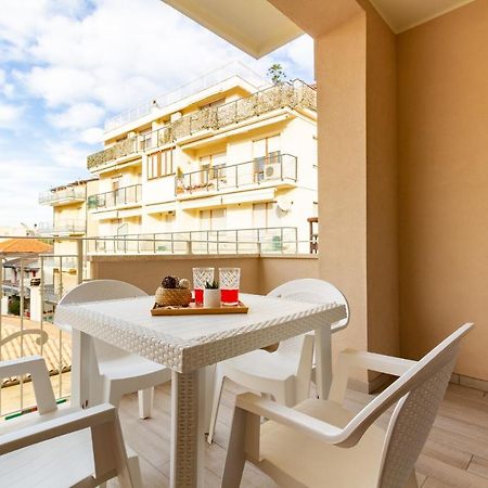 Apartamento Giada 1P - Palazzina Laura Myho Casa Tortoreto Exterior foto